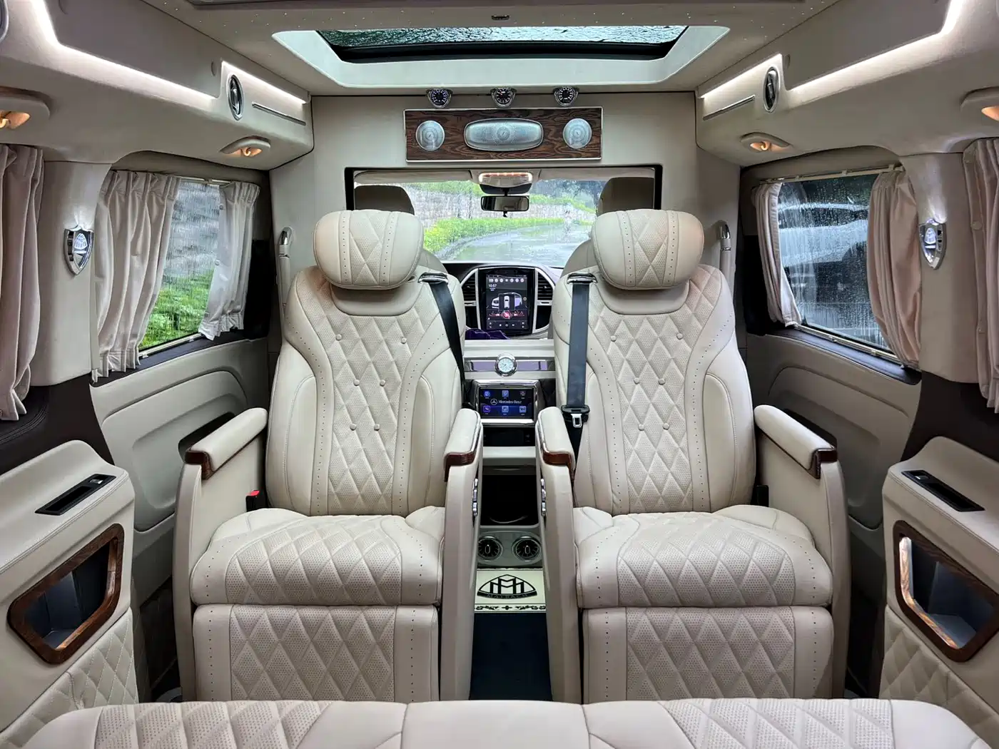 Mercedes-Benz Vito 2018 2.0T Business Edition China VI фото 20