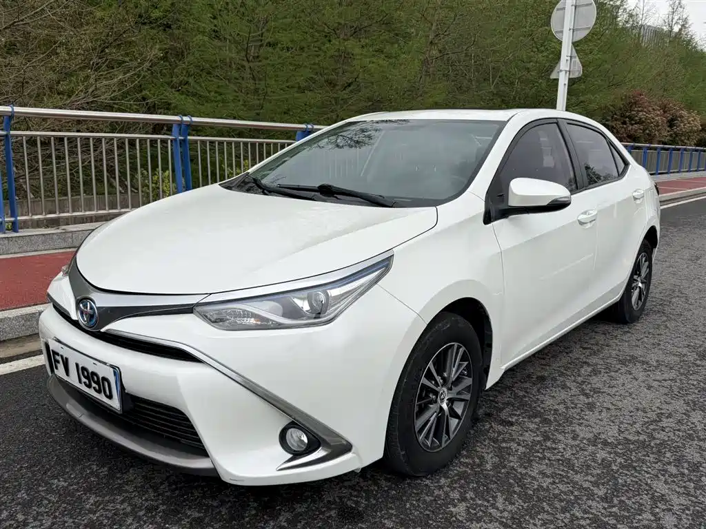 Toyota Levin 2016 Hybrid 1.8H GS E-CVT Elite