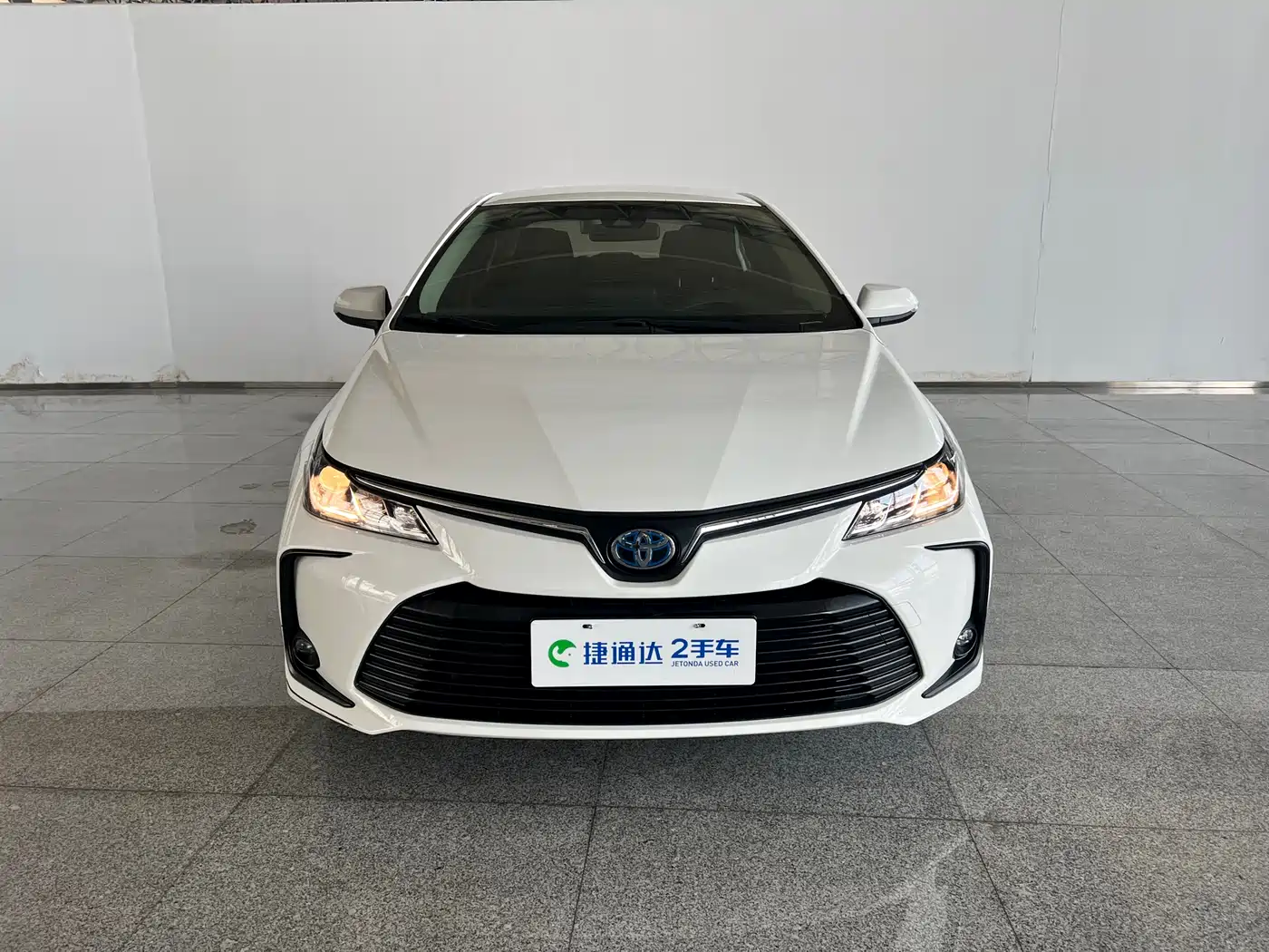 Toyota Corolla 2022 Hybrid 1.8L E-CVT Pioneer Edition фото 8