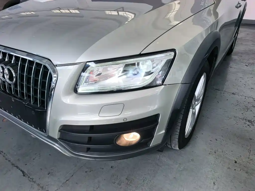 Audi Q5 2018 2017 Plus 40 TFSI Technology