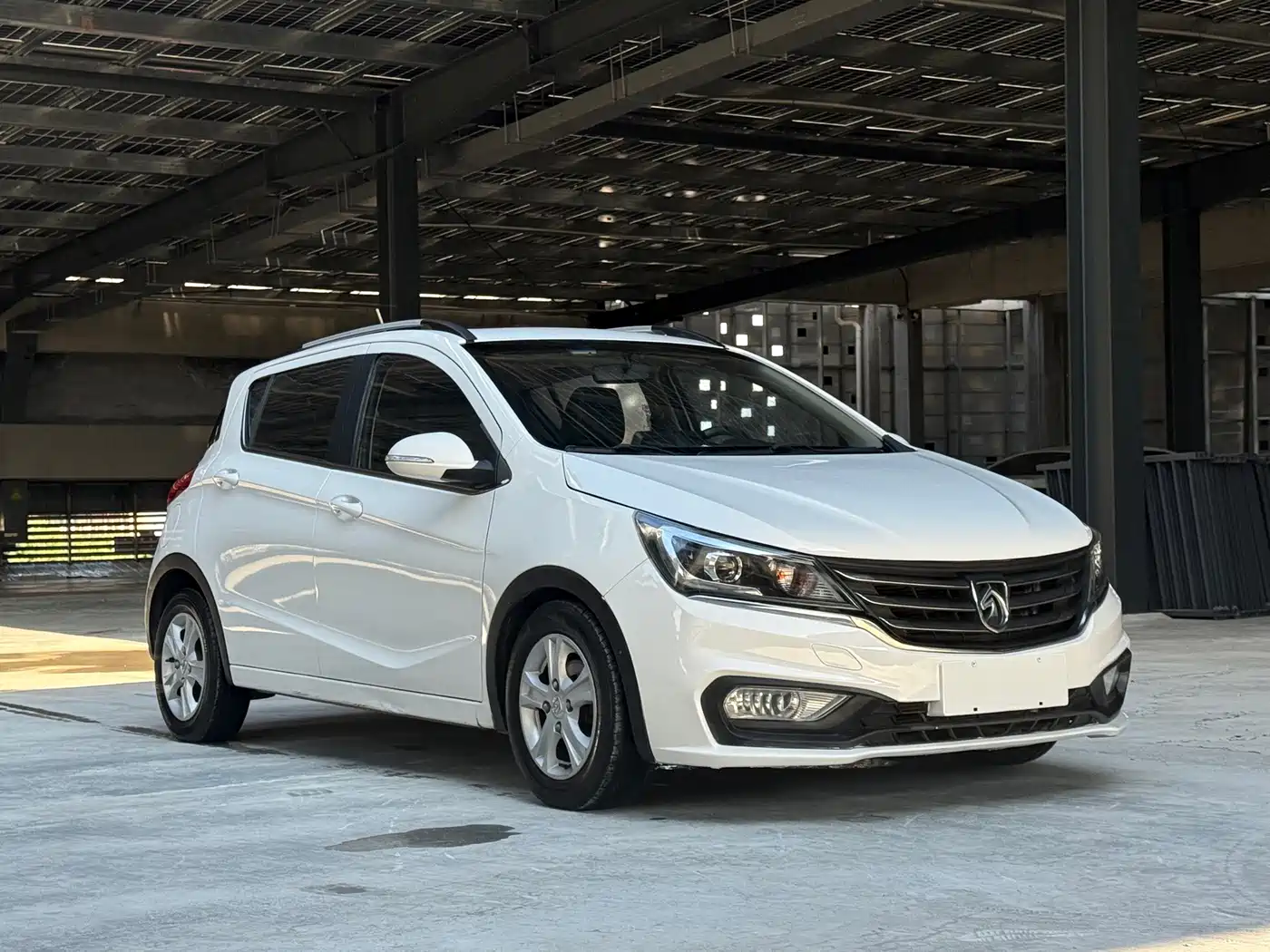 Фото 1 - Baojun 310