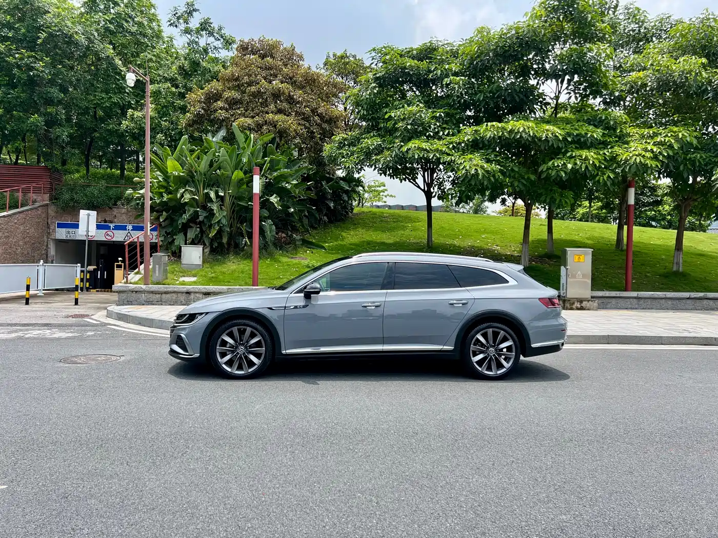 Volkswagen FAW-Volkswagen CC 2021 Shooting Brake 380TSI Hunter Heart Edition фото 28