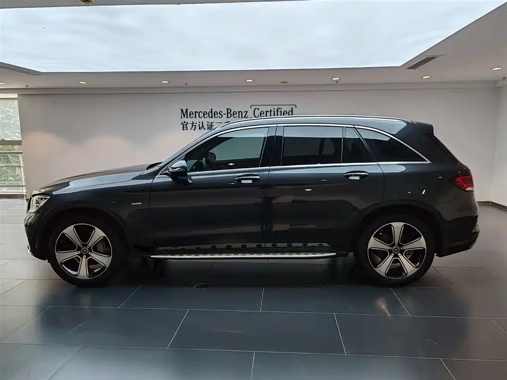 Mercedes-Benz GLC 2022 Facelift GLC 300 L 4MATIC Dynamic Collector's Edition фото 7