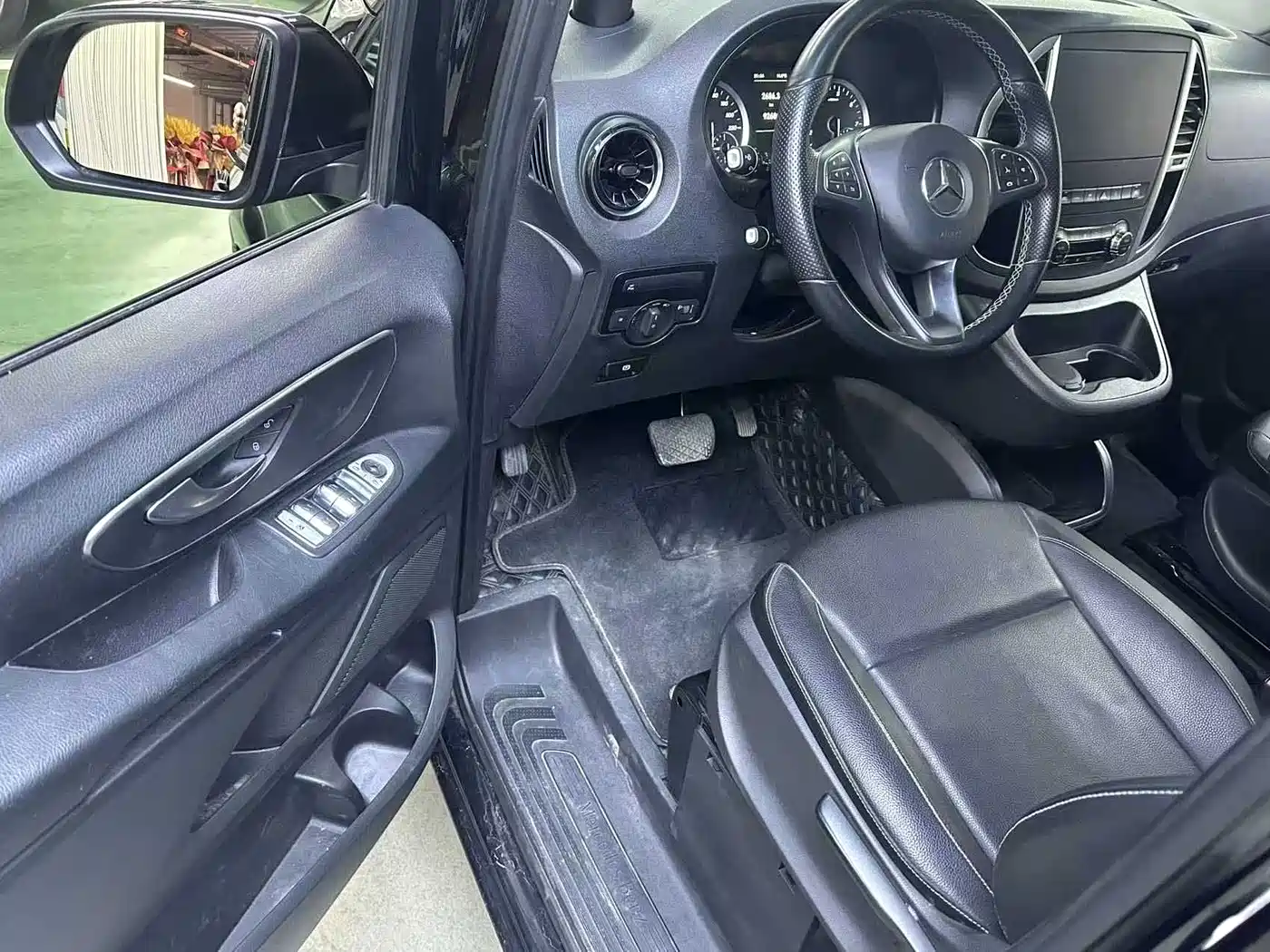 Mercedes-Benz Vito 2021 2.0T Business Edition 7-seater фото 7