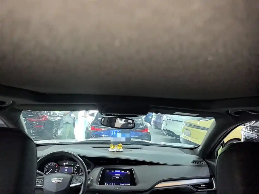 Cadillac XT4 2020 Facelift 28T 2WD Leading фото 18