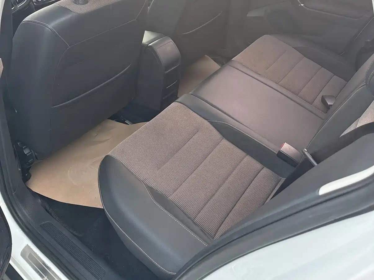 VOLKSWAGEN C TREK WEI COLLAR