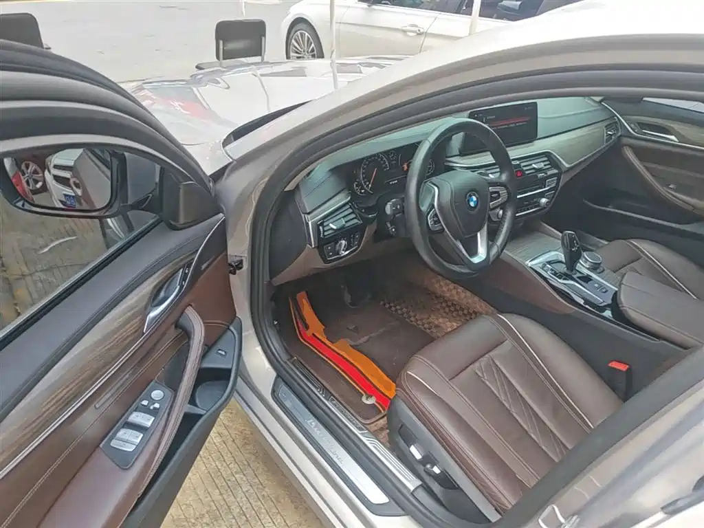 BMW 5 Series 2018 Facelift 530Li Leading Luxury Package фото 16