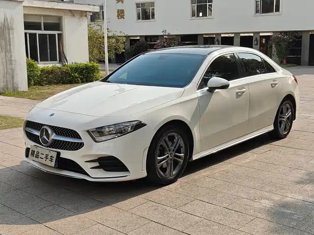 MERCEDES-BENZ A CLASS