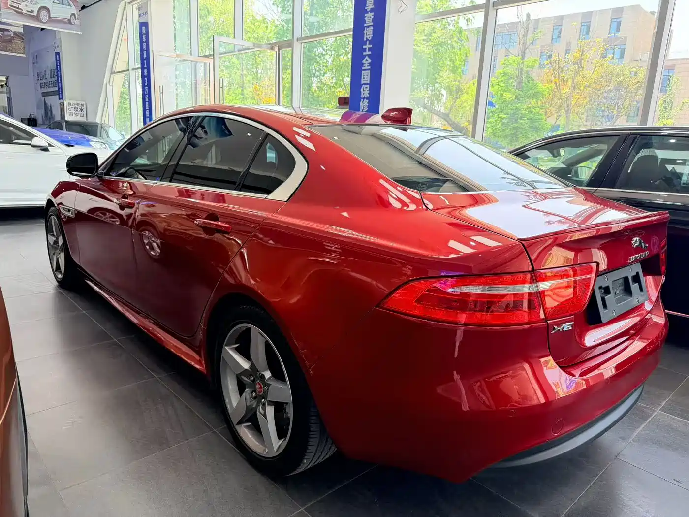 Jaguar XE 2017 2015 2.0T 200PS R-Sport