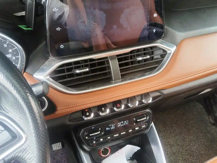 Baojun 510 2017 2017 1.5L Auto Luxury