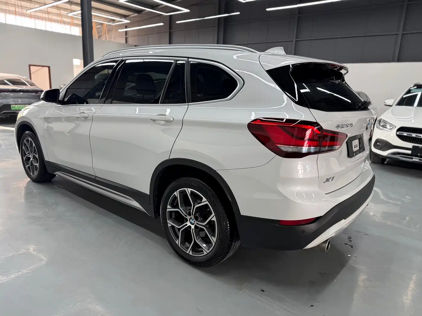 BMW X1 2022 sDrive20Li Premium фото 6