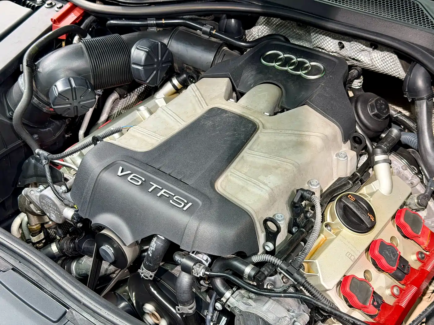 Фото 18 - Audi A8