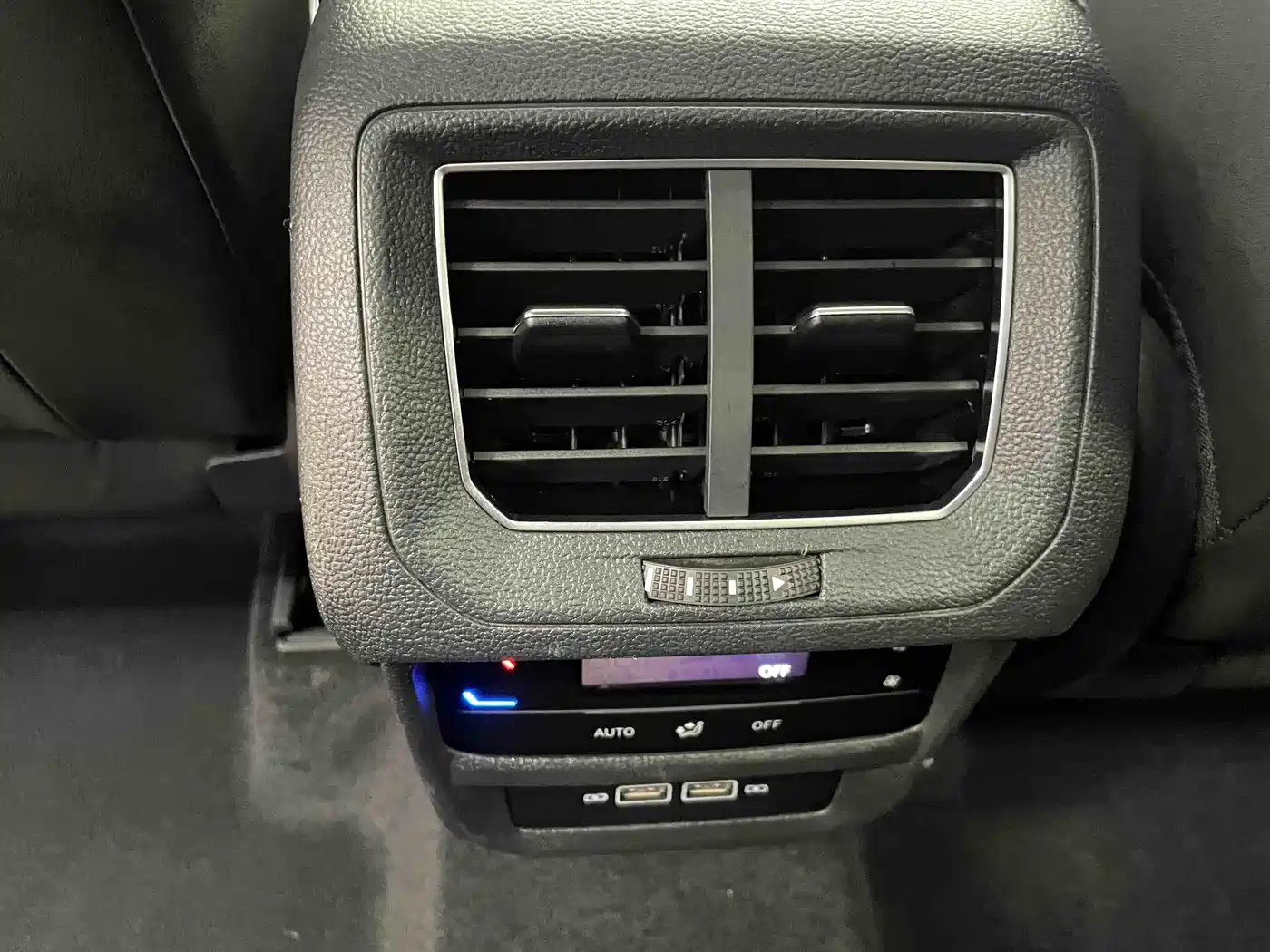 Volkswagen Tayron 2023 280TSI 2WD Luxury Plus Advanced Edition фото 11