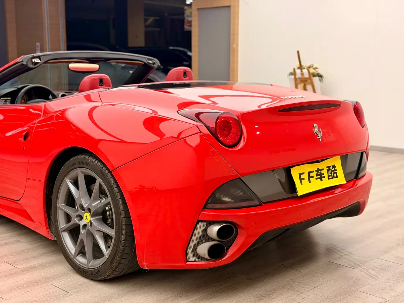 Ferrari California T 2012 4.3L Standard фото 8