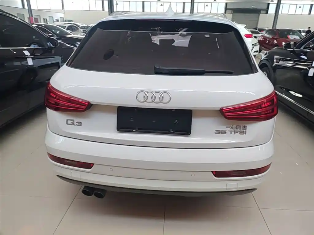 Audi Q3 2018 30th Anniversary Edition 35 TFSI Fashion фото 6