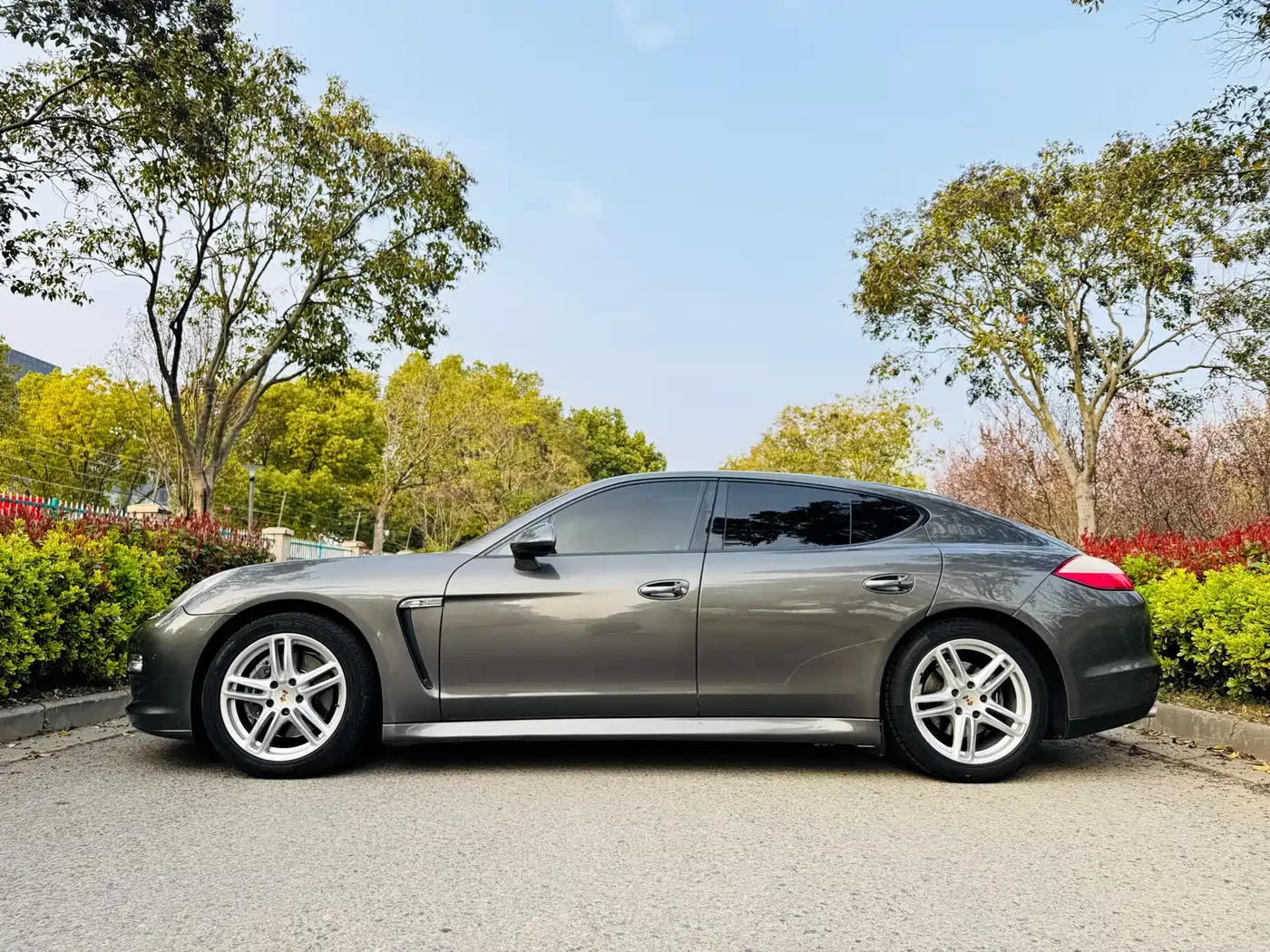 Porsche Panamera 2010 Panamera 3.6L фото 4