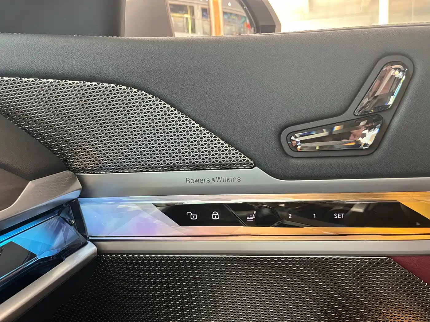 BMW 7 Series 2023 Model 735Li M Sport Package фото 14