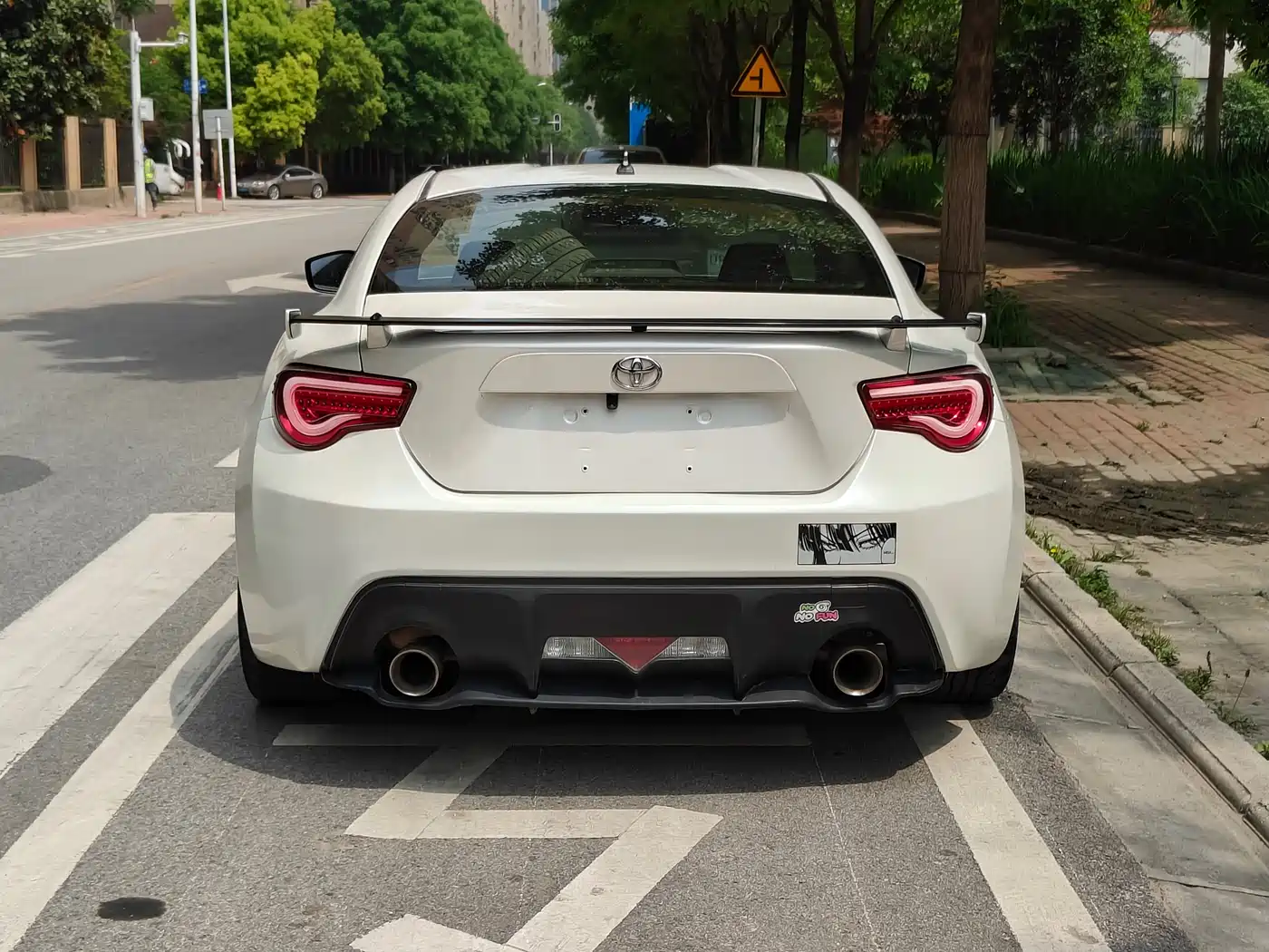 Toyota 86 2013 2.0L Automatic Luxury фото 8