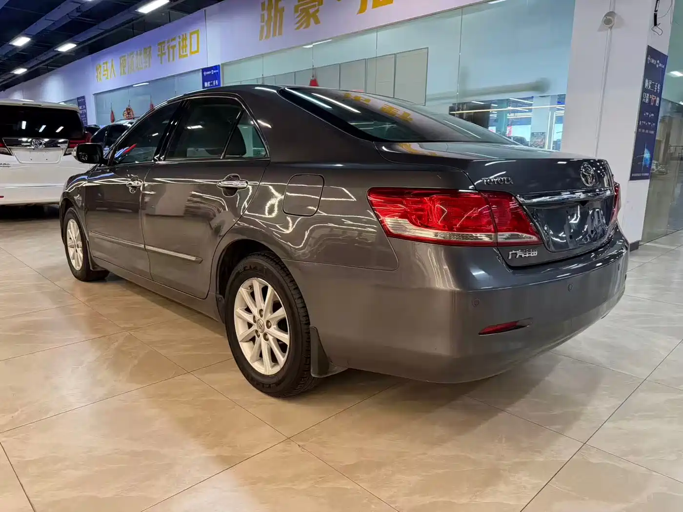 Toyota Camry 2009 Model 240G Luxury Edition фото 9