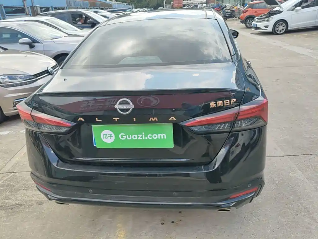 Nissan Teana 2025 2024 2.0L SV Black Gold Edition