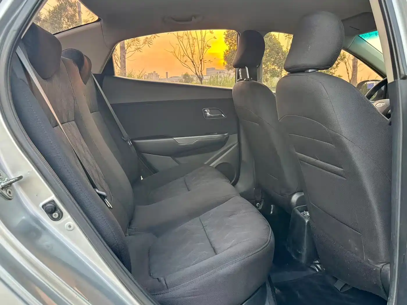Kia K2 2012 2012 Sedan 1.4L AT GLS Commemorative Edition