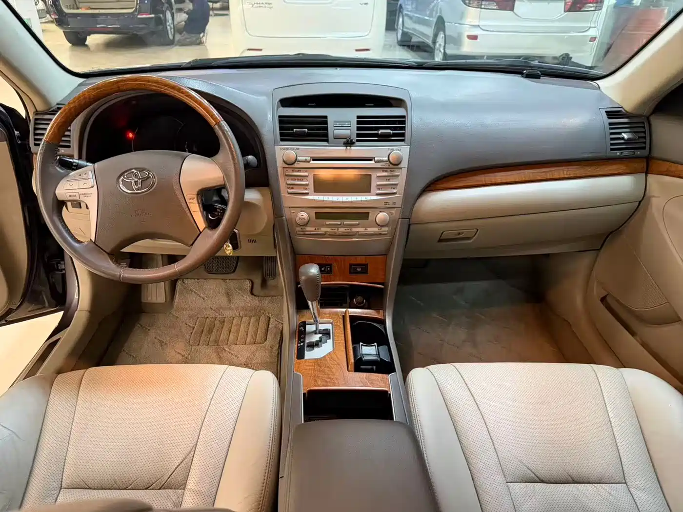 Toyota Camry 2009 Model 240G Luxury Edition фото 6