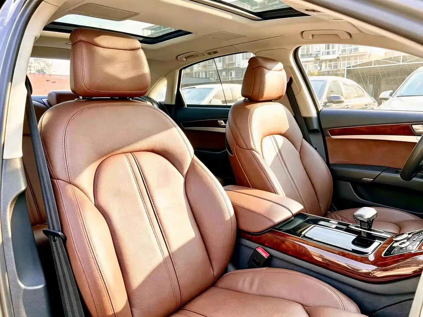 Фото 17 - Audi A8
