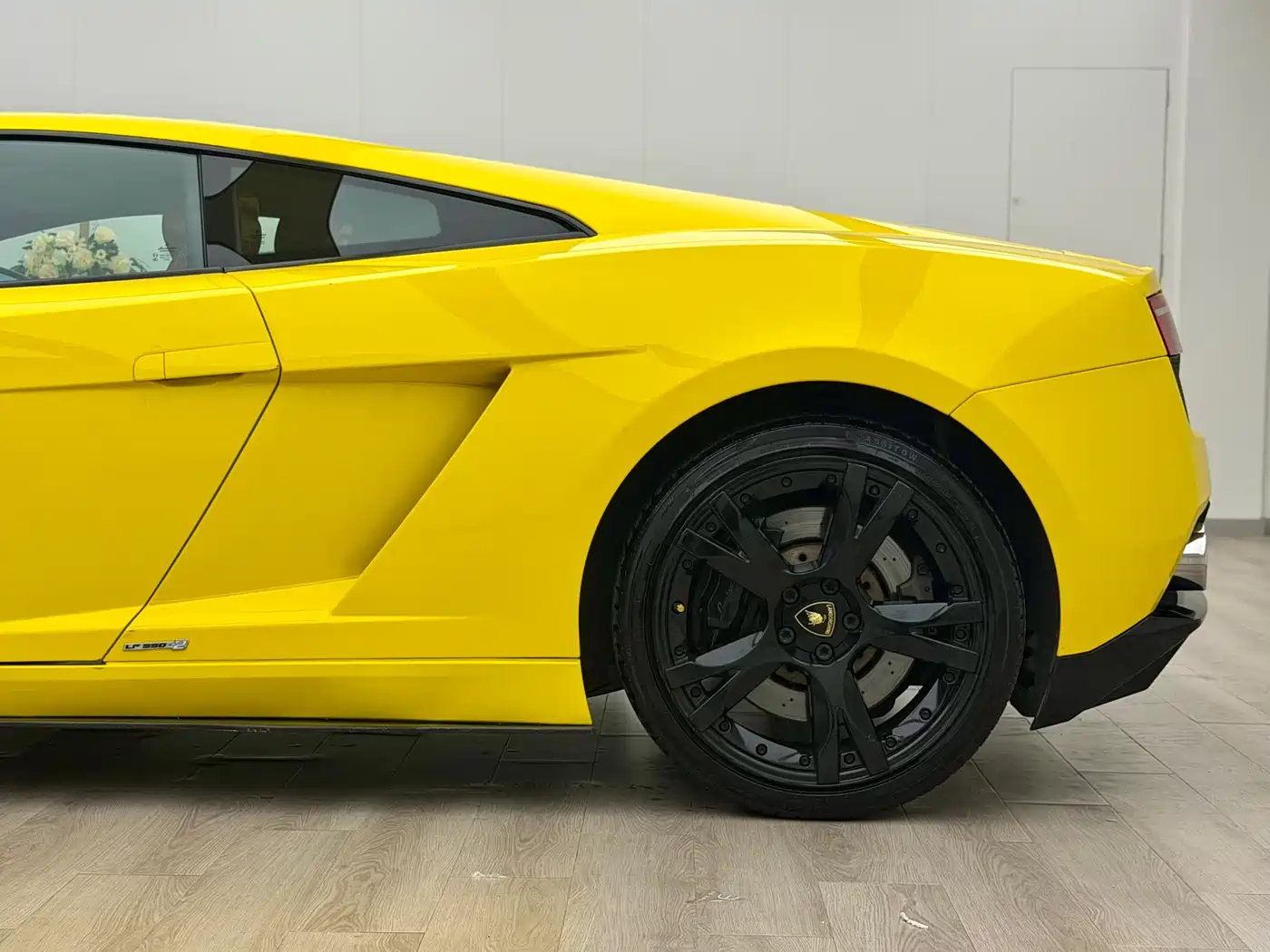 Lamborghini Gallardo 2012 LP 560-4 Gold Edition фото 12