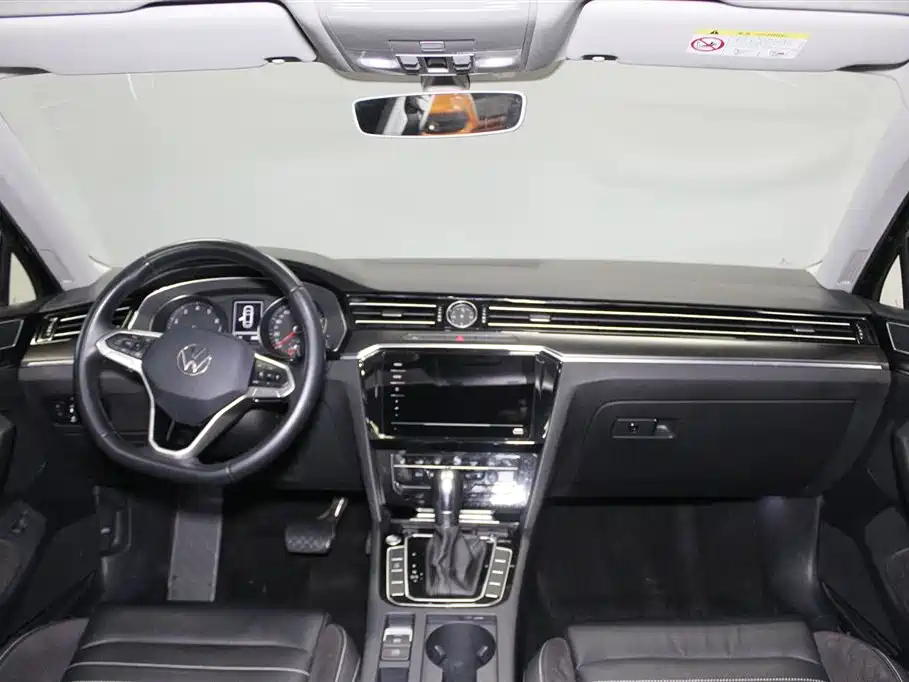 Volkswagen Magotan 2020 330TSI DSG Leading фото 9