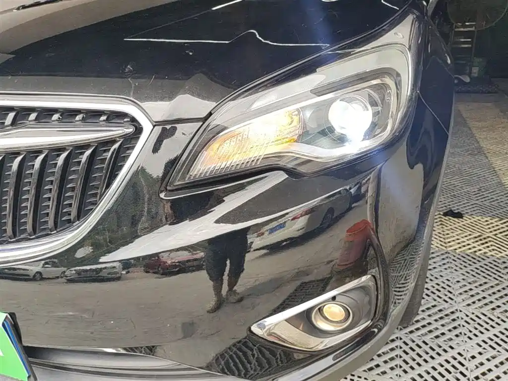 Buick Envision Plus 2018 20T 2WD Leading фото 24