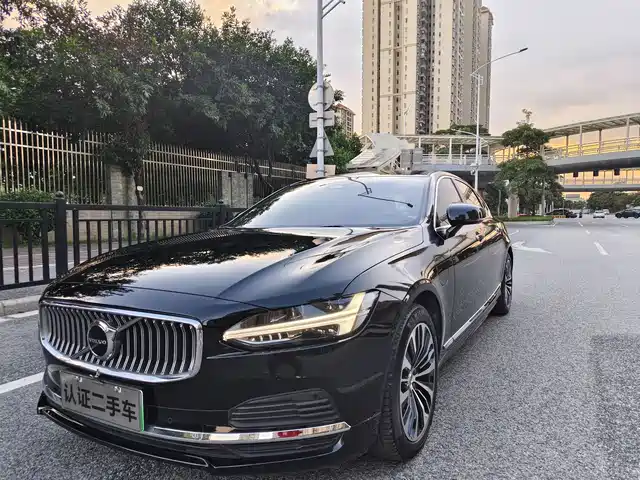 Volvo S90 Plug-in Hybrid 2023 T8 Plug-in Hybrid AWD Long Range Smart Elite Luxury