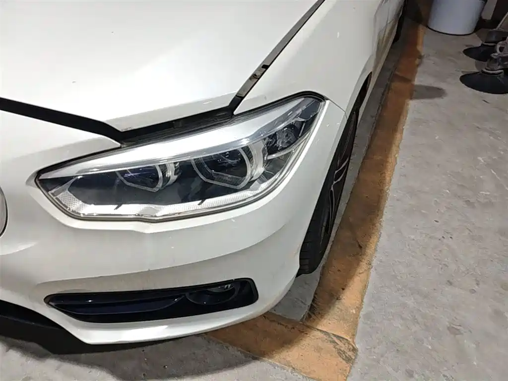 BMW 1 Series (Import) 2018 118i Sport Design Package фото 24