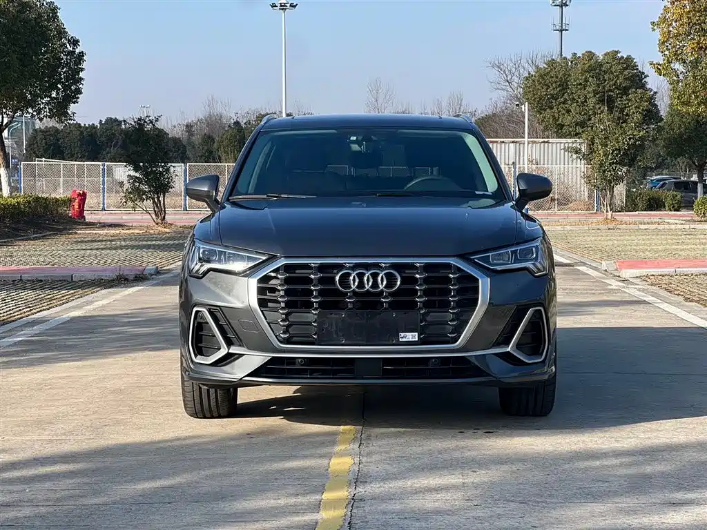 Audi Q3 2023 35 TFSI Fashion Dynamic (1.4T) фото 2