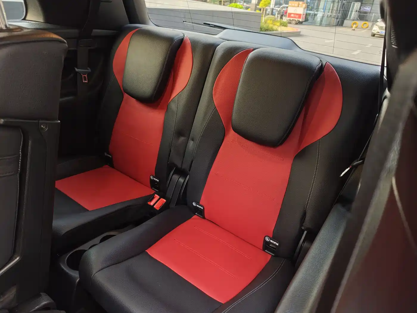 MERCEDES-BENZ GLB AMG