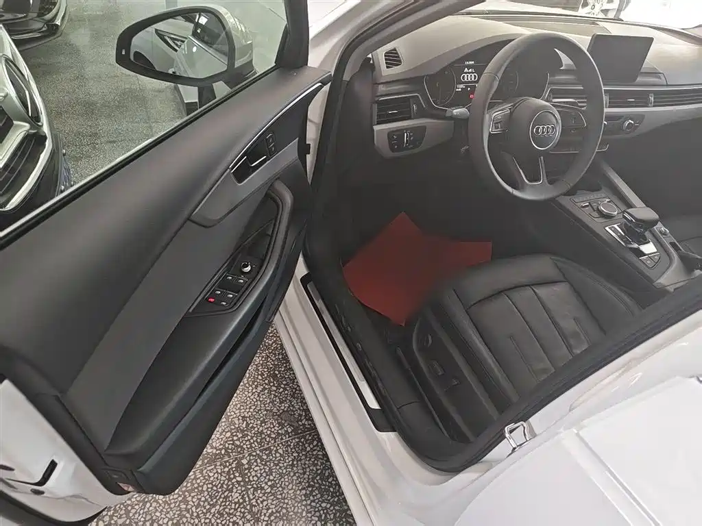 Audi A4L 2017 Plus 40 TFSI Progressive фото 21