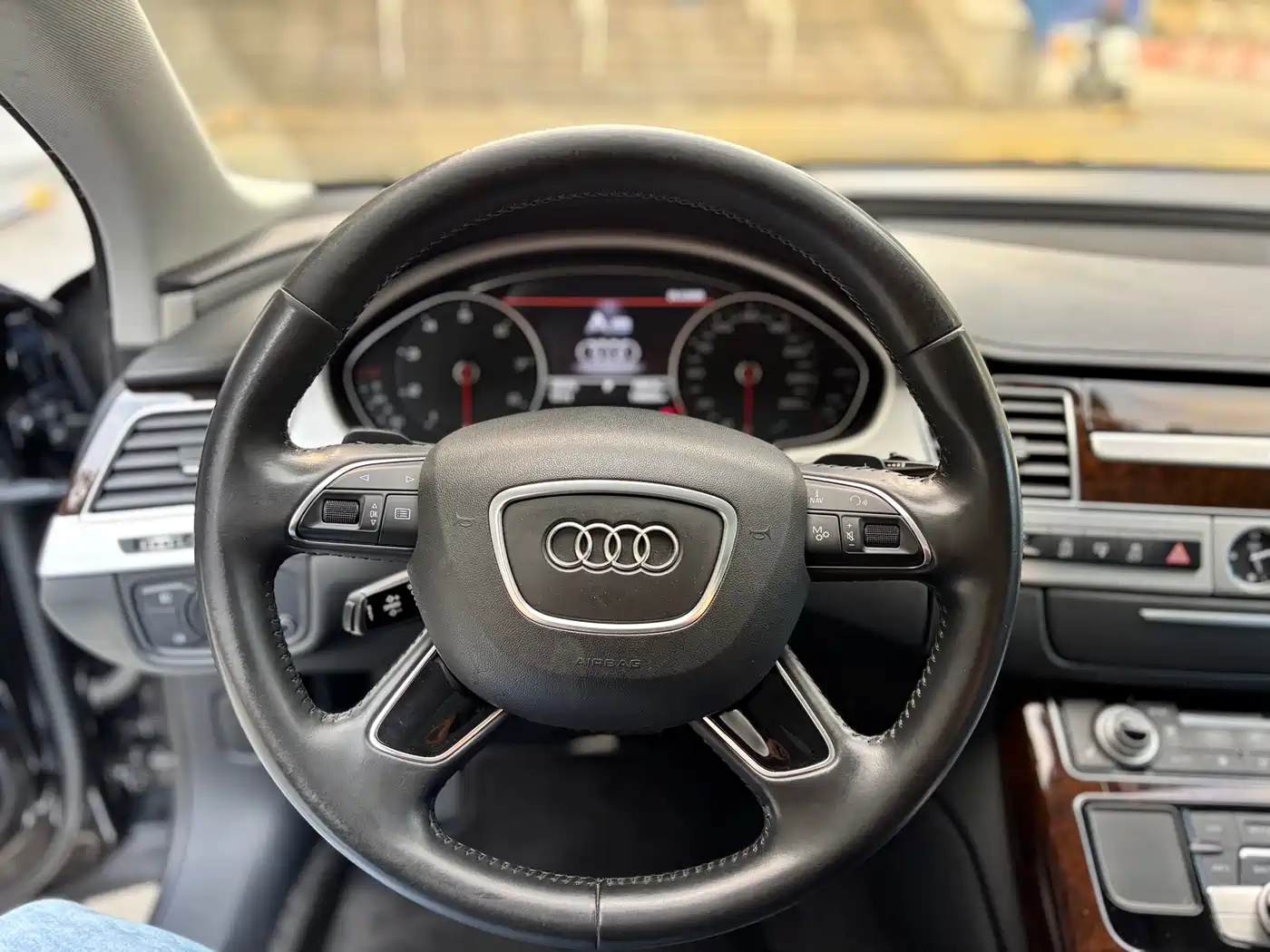 Audi A8 2013 A8L 45 TFSI quattro Comfort фото 16