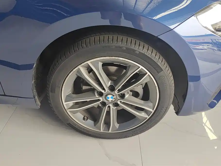 BMW 1 Series 2021 120i M Sport фото 6