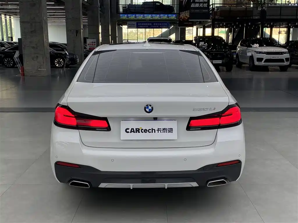 BMW 5 Series 2023 530Li Leading M Sport Package фото 4