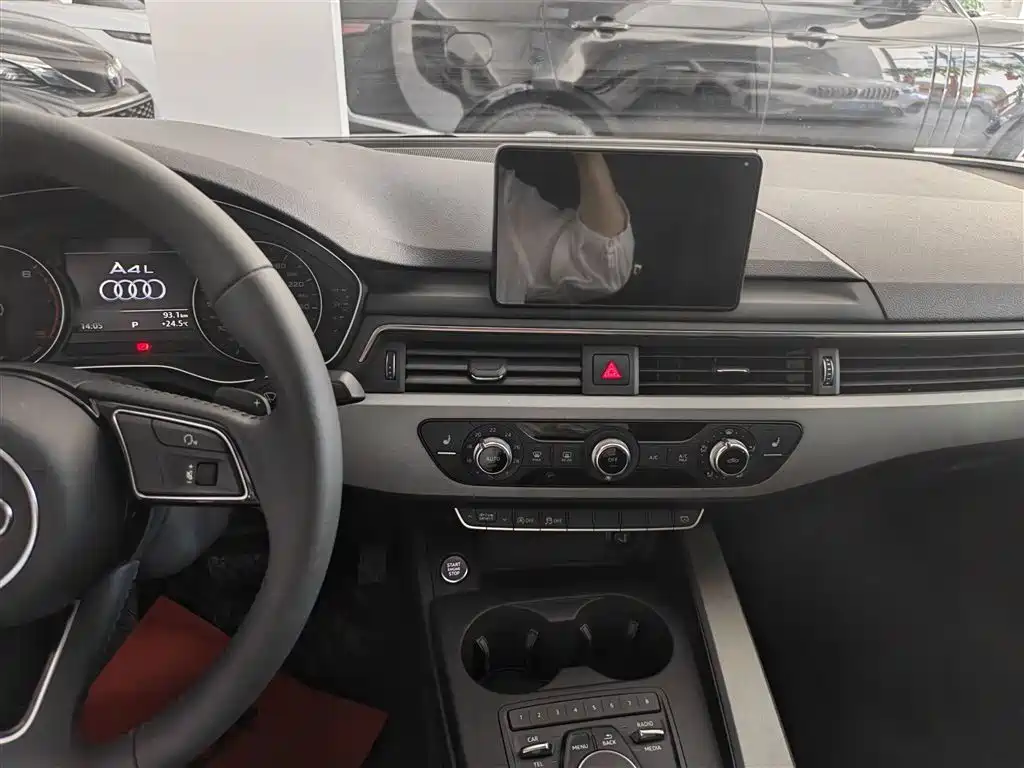 Audi A4L 2017 Plus 40 TFSI Progressive фото 20