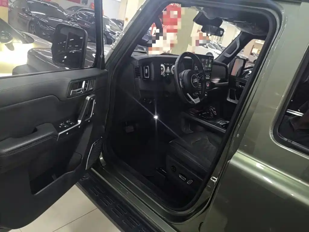 212 T01 2025 2024 2.0T Explorer