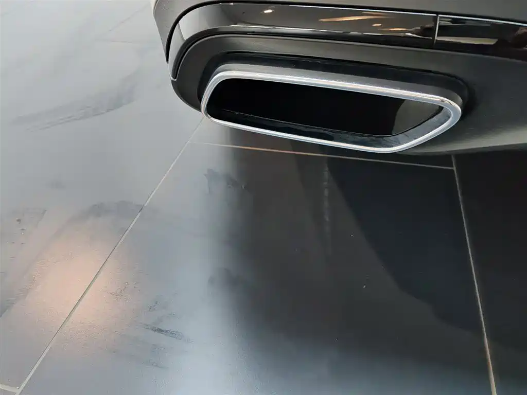 Mercedes-Benz C-Class 2024 C 260 L Night Edition Sport фото 9