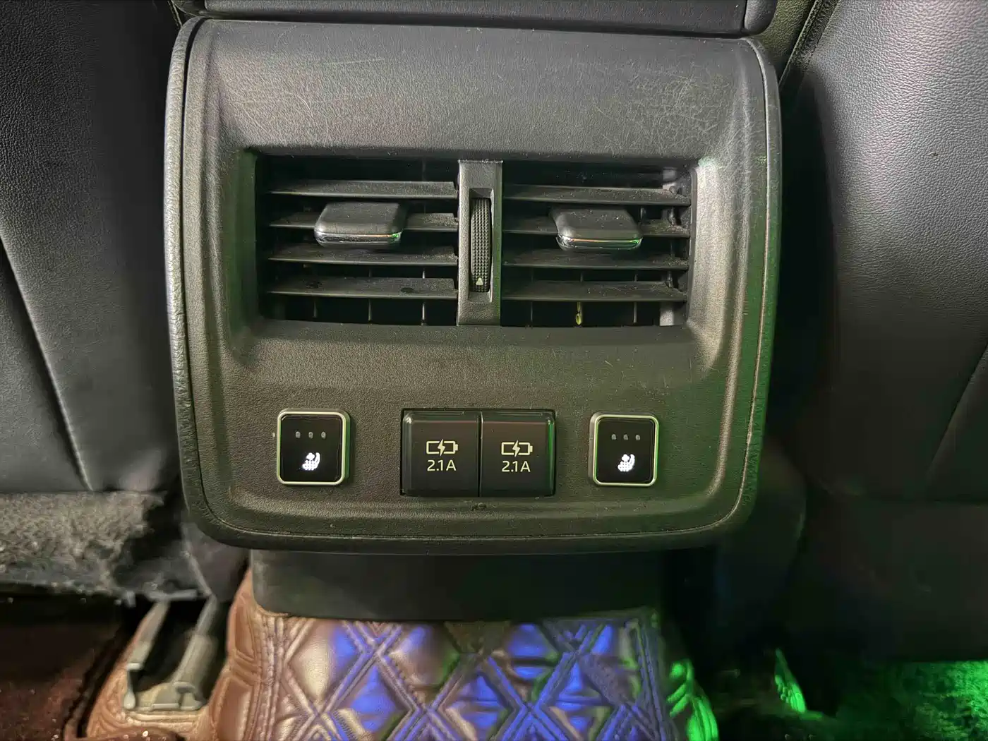 Toyota Avalon 2021 2.5L Luxury Edition фото 11