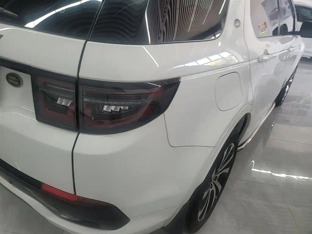 LAND ROVER DISCOVER SPORTS