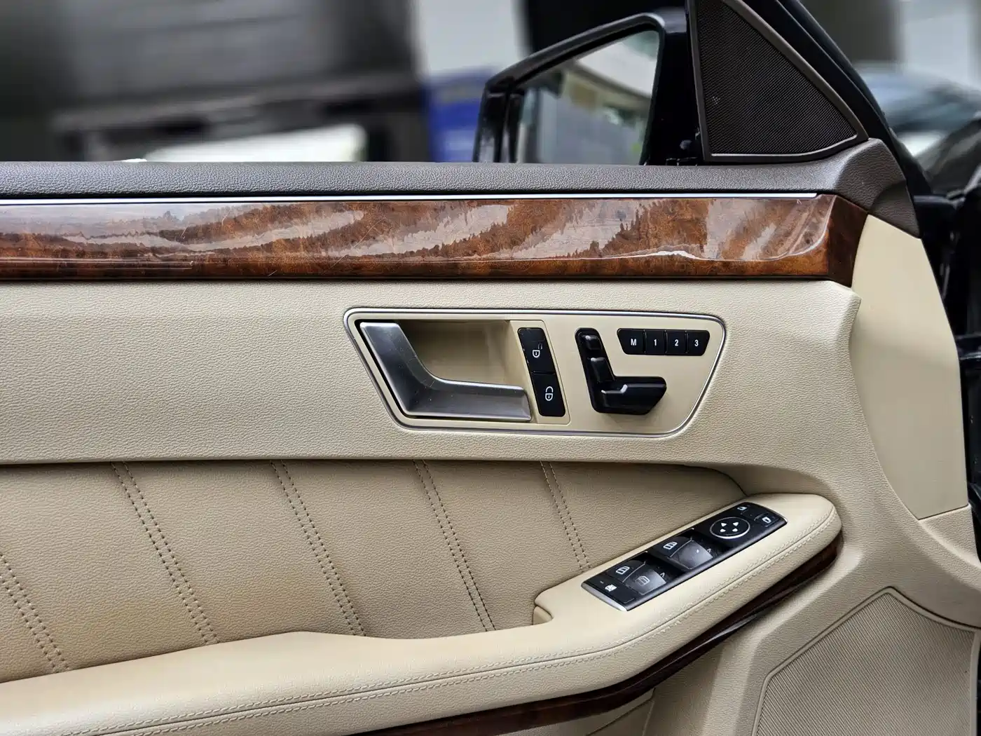 Mercedes-Benz E-Class 2012 E 200 L CGI Elegance фото 19