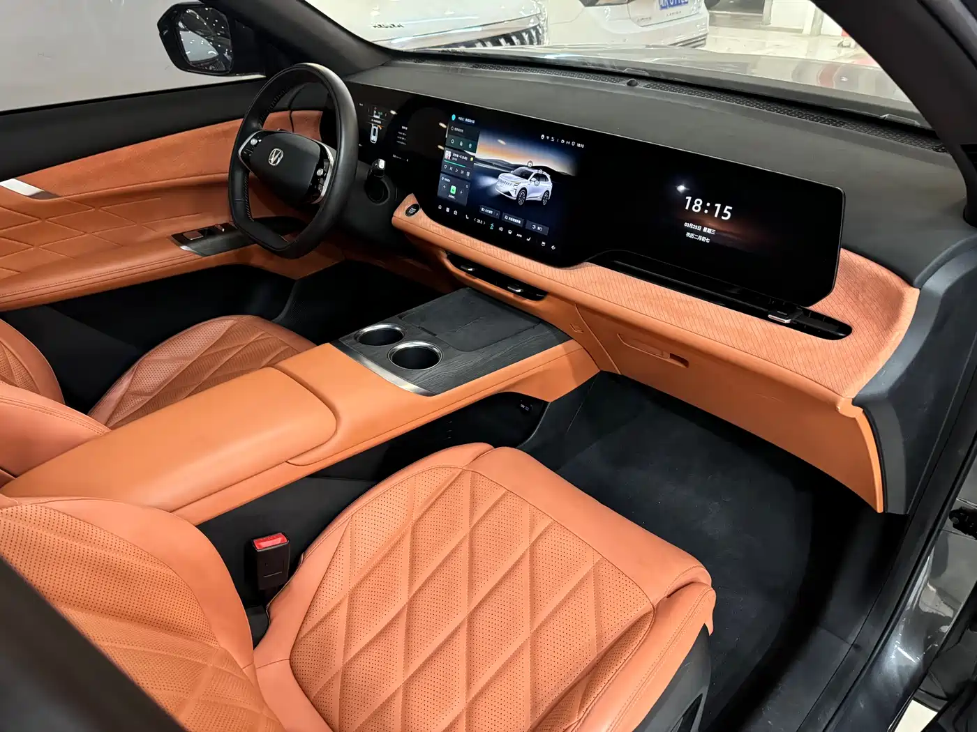 Changan CS75 PLUS 2025 4th Gen UItra 2.0T New Blue Whale Windrider Model фото 9