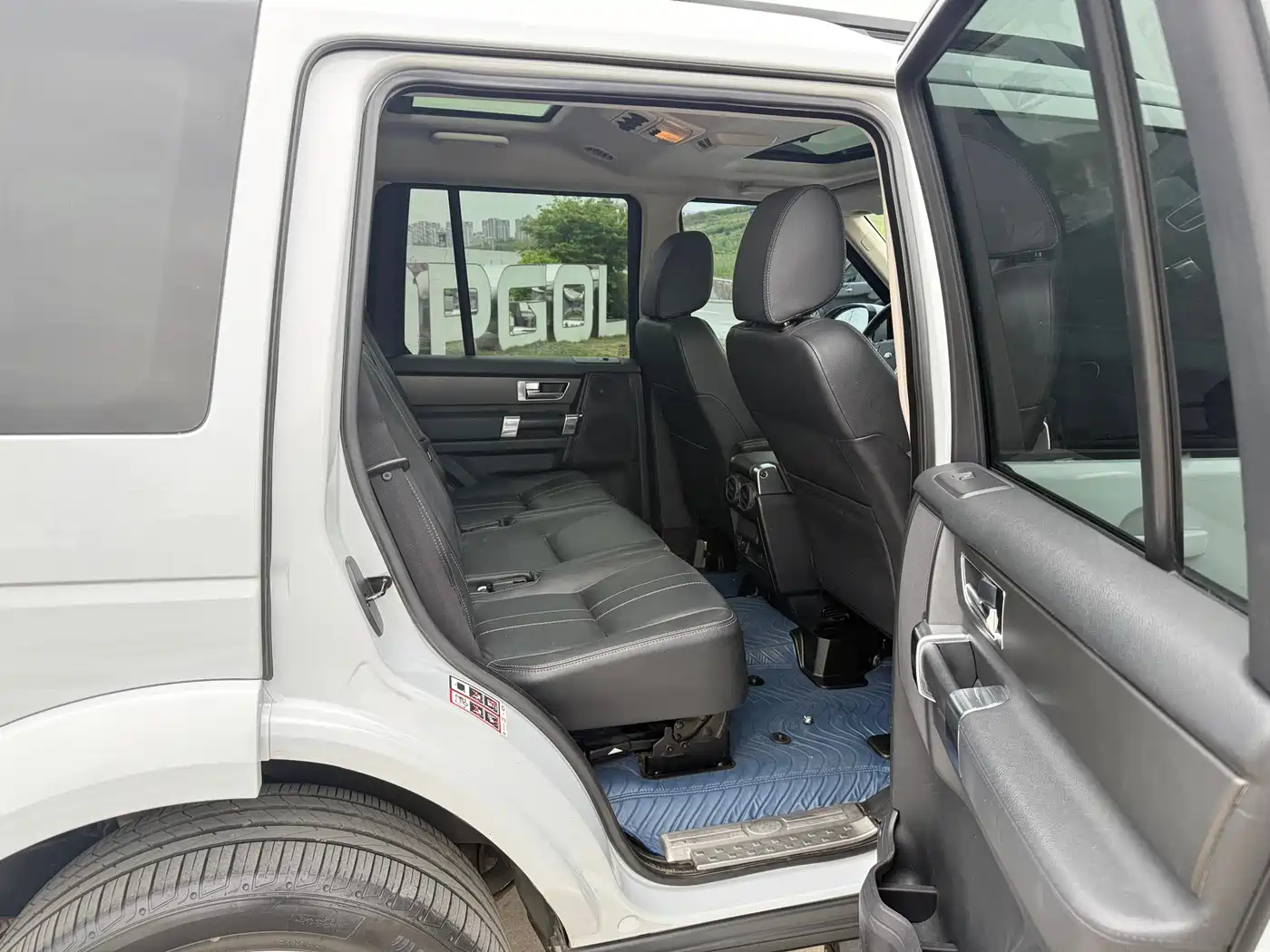 Land Rover Discovery 2016 3.0 SC V6 HSE фото 21