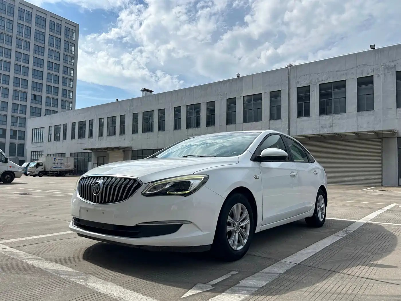 Фото 1 - Buick Excelle