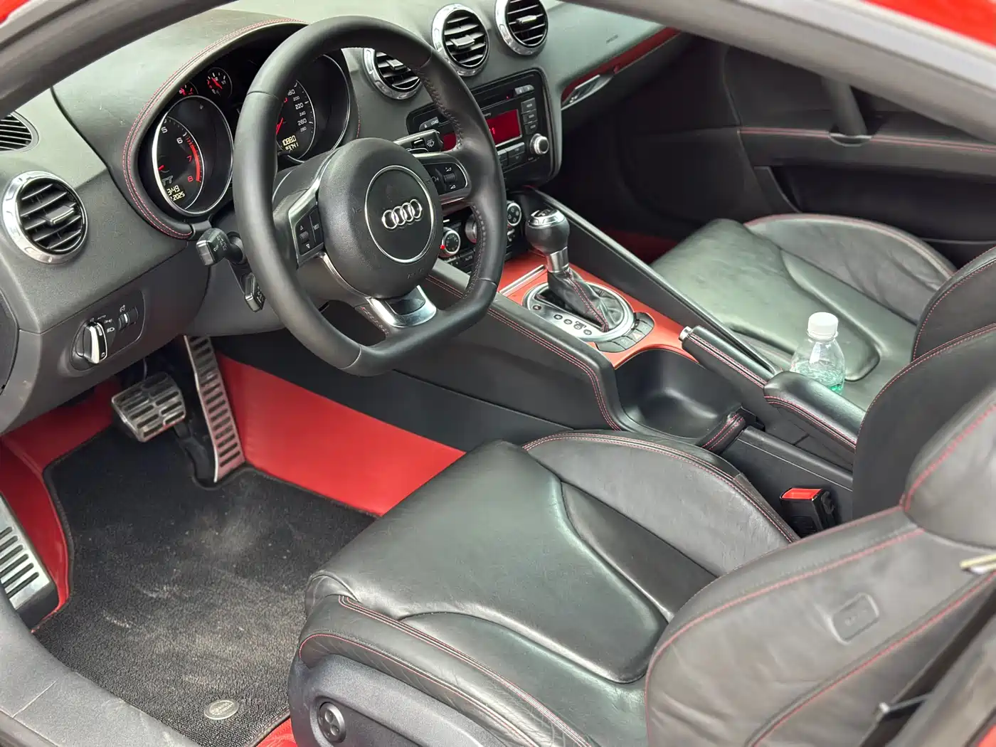 Audi TT 2013 TT Coupe 45 TFSI Colorful Fantasy Edition фото 16
