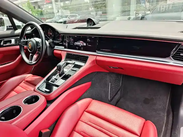 Porsche Panamera 2020 Panamera 10th Anniversary Edition 2.9T — фото 5