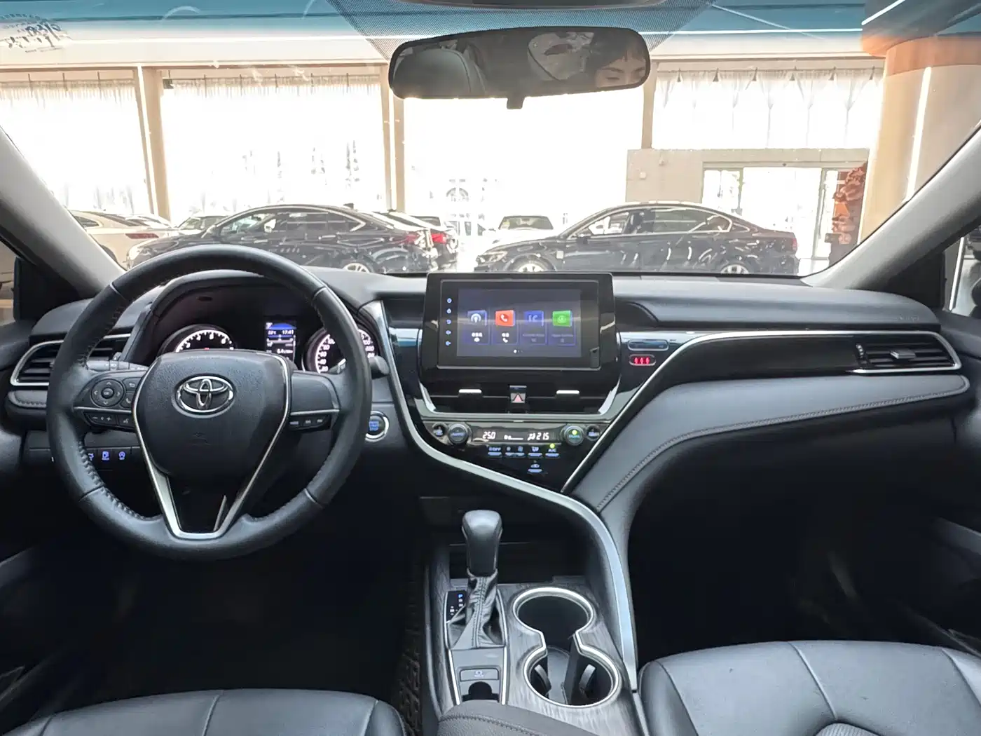 TOYOTA CAMRY